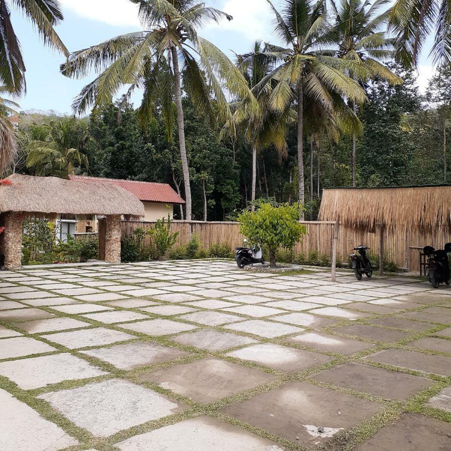 The Hamlet Hotel Kuta  Exterior photo