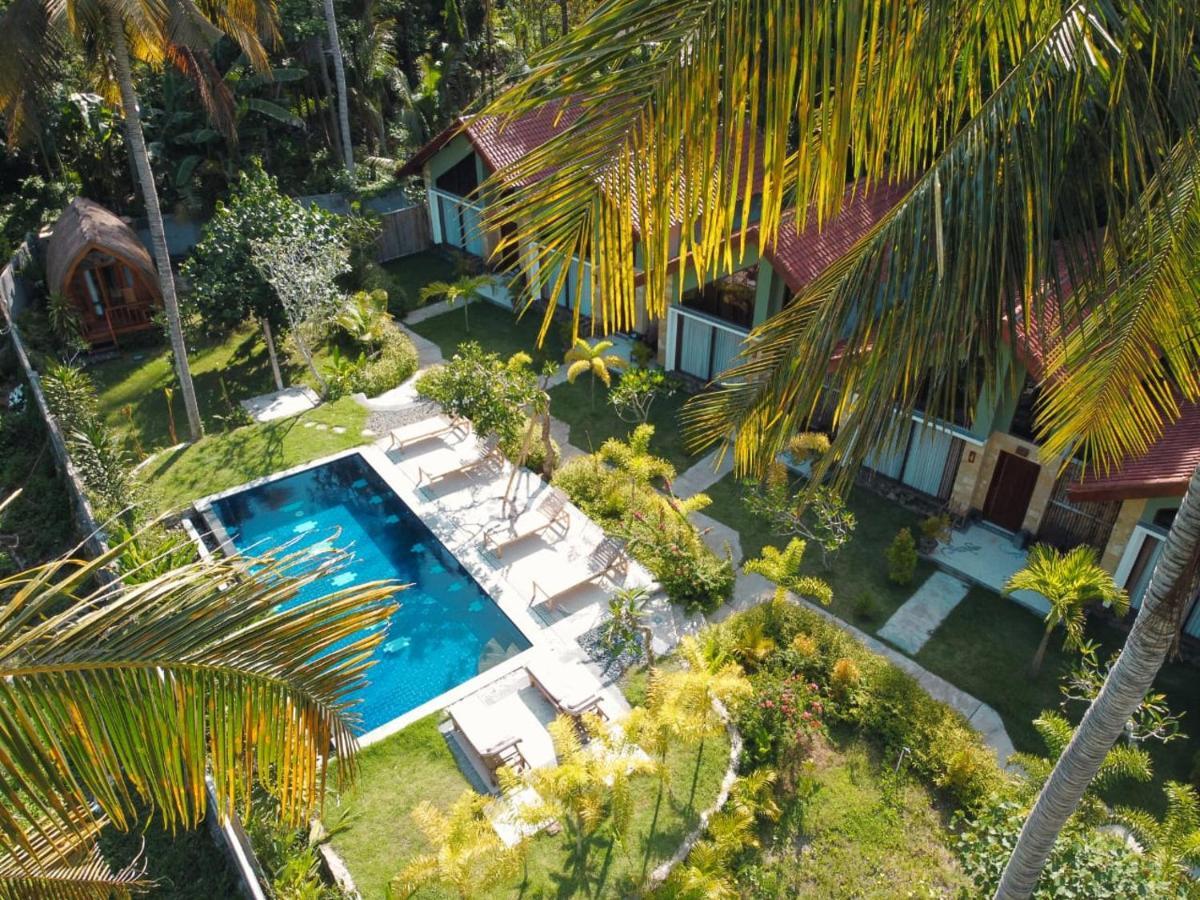 The Hamlet Hotel Kuta  Exterior photo